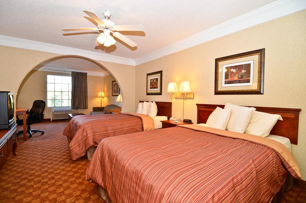 Peach State Inn&Suites Hawkinsville Exterior foto